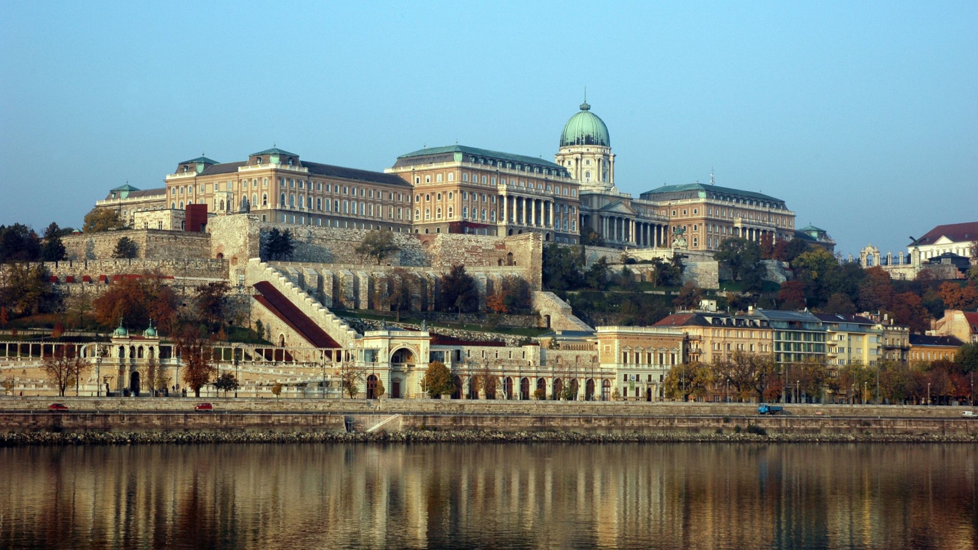 il castello di buda agenzia viaggi sguardi dal mondo Taranto